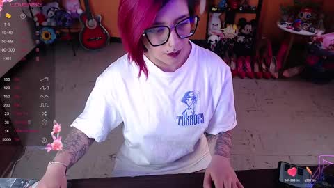 Miss Mia online show from December 2024 01:18:02 PM