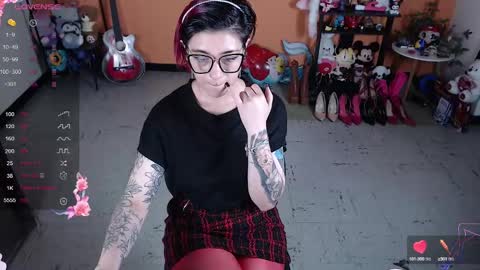 Miss Mia online show from December 2024 10:13:02 AM