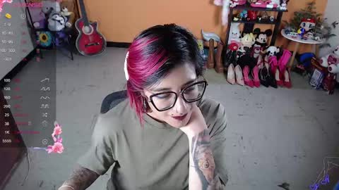Miss Mia online show from December 2024 11:42:02 PM