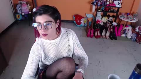 Miss Mia online show from January 2025 04:43:02 PM