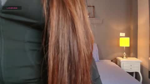 Snapshot of missparis__ chatting on November 2025 08:51:01 PM missparis__ online show from November 2025 08:51:01 PM