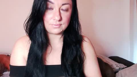 Snapshot of missqueen1416 chatting on October 2025 06:52:01 AM Missqueen1416 online show from October 2025 06:52:01 AM