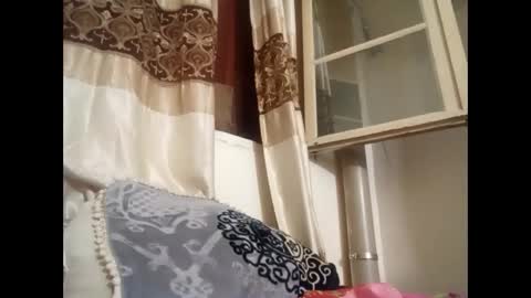 Snapshot of misss_slut chatting on November 2025 06:15:01 PM call me your slut online show from November 2025 06:15:01 PM