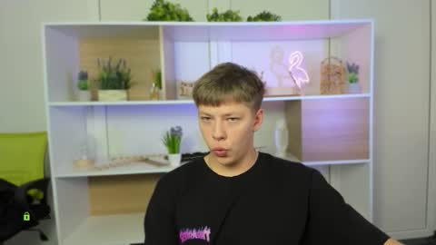 Snapshot of mister_vice chatting on September 2025 08:37:01 AM mister_vice online show from September 2025 08:37:01 AM