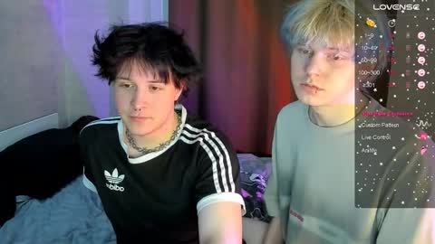 Snapshot of miya_meow_miku chatting on December 2025 08:04:02 PM MeowMiku online show from December 2025 08:04:02 PM