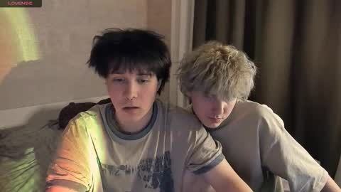 Snapshot of miya_meow_miku chatting on December 2025 06:04:01 PM MeowMiku online show from December 2025 06:04:01 PM