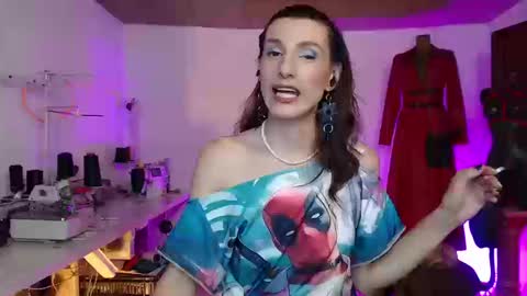 Snapshot of moira_hot chatting on September 2025 05:14:02 PM moira_hot online show from September 2025 05:14:02 PM