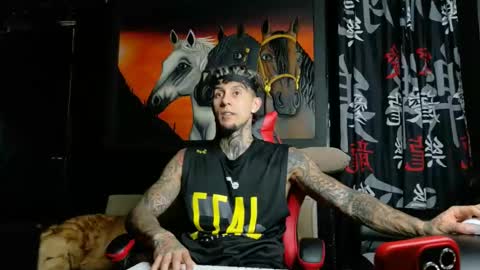 Molotov online show from October 2025 03:18:01 AM