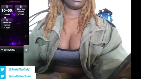 Mommy Trixie online show from December 2025 12:19:02 AM