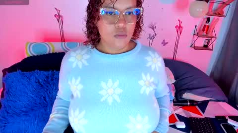 aleja      independent model       online show from September 2025 12:46:02 AM