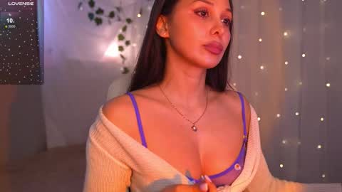 MONICA online show from September 2025 07:08:02 AM