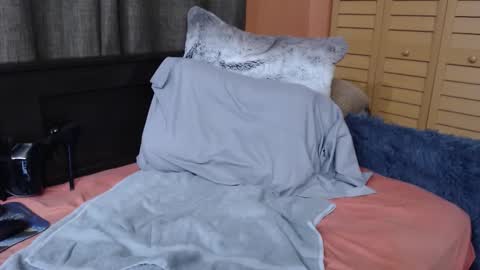 Snapshot of monica_leigh chatting on December 2025 02:00:02 PM Monica Leigh online show from December 2025 02:00:02 PM