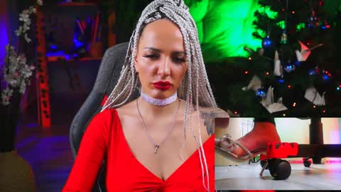 Monika online show from December 2024 01:03:01 PM