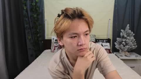 Felix and Maddy online show from December 2025 06:47:02 PM