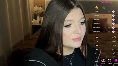 Snapshot of moonrenata chatting on October 2025 09:21:02 PM Ri online show from October 2025 09:21:02 PM