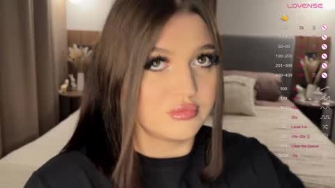 Snapshot of moonrenata chatting on November 2025 09:37:01 PM Ri online show from November 2025 09:37:01 PM