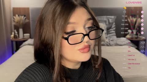 Snapshot of moonrenata chatting on November 2025 09:48:02 PM Ri online show from November 2025 09:48:02 PM