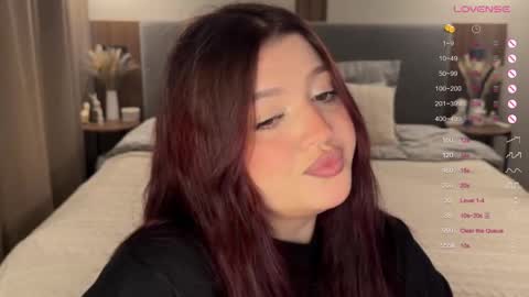 Snapshot of moonrenata chatting on December 2025 08:25:01 PM Ri online show from December 2025 08:25:01 PM