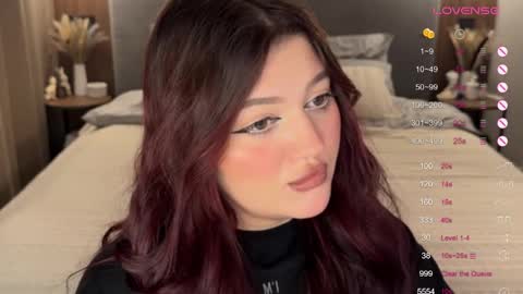 Snapshot of moonrenata chatting on December 2025 01:14:02 AM Ri online show from December 2025 01:14:02 AM