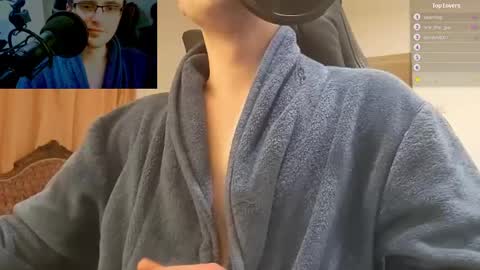 Moonsire online show from January 2025 12:02:01 AM