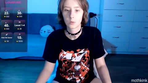 Snapshot of mothkink chatting on October 2025 04:03:02 PM mothkink Moth - online show from October 2025 04:03:02 PM