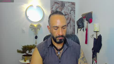 mr_maik22 online show from February 2025 10:18:02 AM