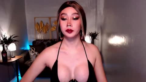 Evon online show from March 2025 08:44:02 PM