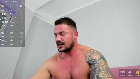 MuscleMonster31 online show from December 2024 10:57:02 PM