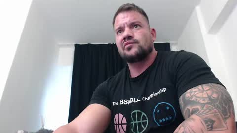 MuscleMonster31 online show from December 2024 10:45:01 AM