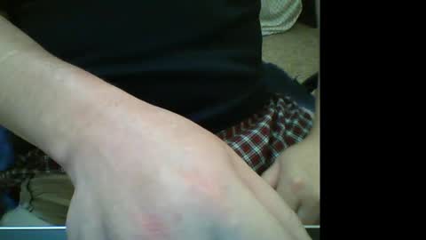 Snapshot of muzicdaddy4200 chatting on November 2025 05:12:03 AM SubDaddy420 online show from November 2025 05:12:03 AM