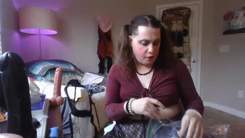 Mx Charlotte online show from December 2024 05:08:01 PM