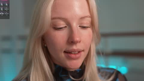 STELLA  Im here today online show from December 2024 07:22:01 PM
