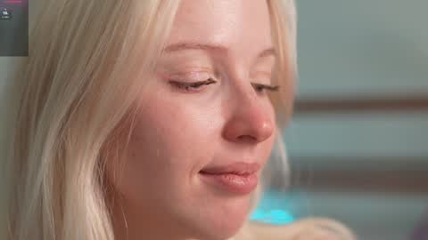 STELLA  Im here today online show from December 2024 10:25:02 PM