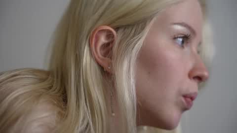 STELLA  Im here today online show from January 2025 12:13:01 AM