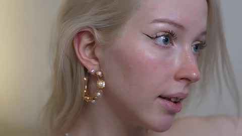 STELLA  Im here today online show from February 2025 05:37:01 PM
