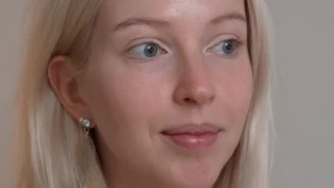 STELLA  Im here today online show from February 2025 03:01:02 PM