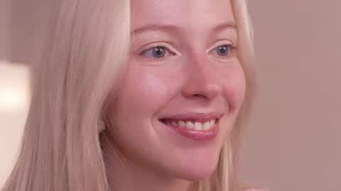 STELLA  Im here today online show from March 2025 03:49:01 PM
