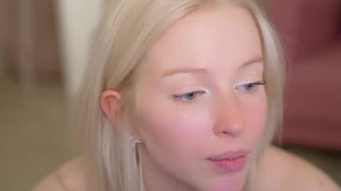 STELLA  Im here today online show from March 2025 08:40:01 PM