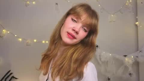 Mira  online show from October 2025 04:13:02 AM