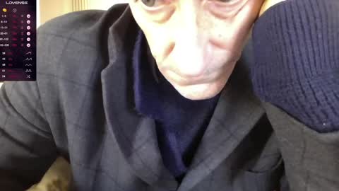 Bi sexy guy lovense hush is on private is open or password show tip if you like. online show from December 2024 09:02:02 AM