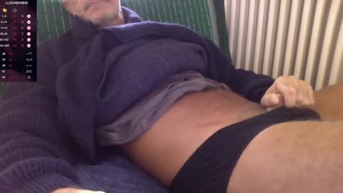 Bi sexy guy lovense hush is on private is open or password show tip if you like. online show from December 2024 08:55:02 AM