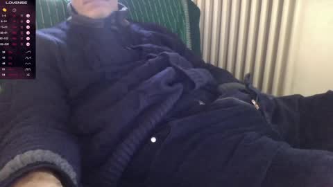 Bi sexy guy lovense hush is on private is open or password show tip if you like. online show from December 2024 01:07:02 PM