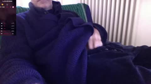 Bi sexy guy lovense hush is on private is open or password show tip if you like. online show from December 2024 09:10:01 AM