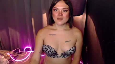UR GIRL NEXTDOOR online show from March 2025 08:02:02 AM