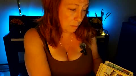 Mystic Minxxx online show from September 2025 01:00:01 AM