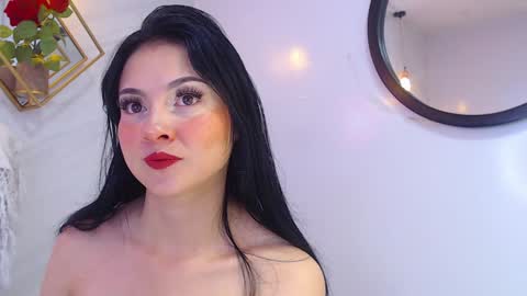 naamah_b online show from December 2024 01:13:02 PM