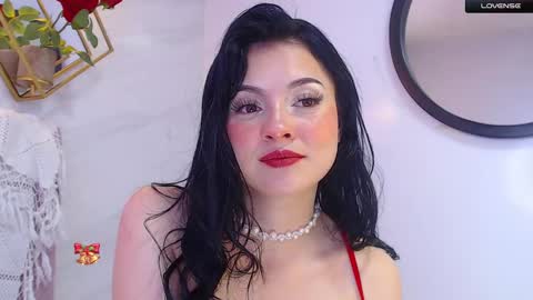 naamah_b online show from December 2024 05:31:01 PM
