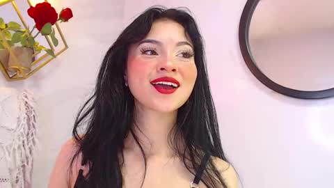 naamah_b online show from December 2024 01:43:02 PM
