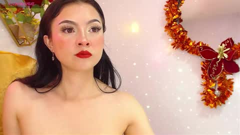 naamah_b online show from December 2024 01:36:02 PM