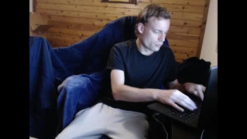 naked_and_chatting online show from September 2025 04:14:02 AM